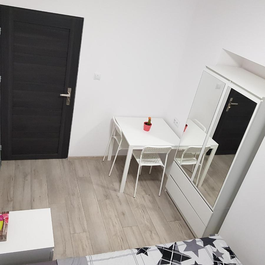 Mirrorroom Pl Downtown วอร์ซอ ภายนอก รูปภาพ